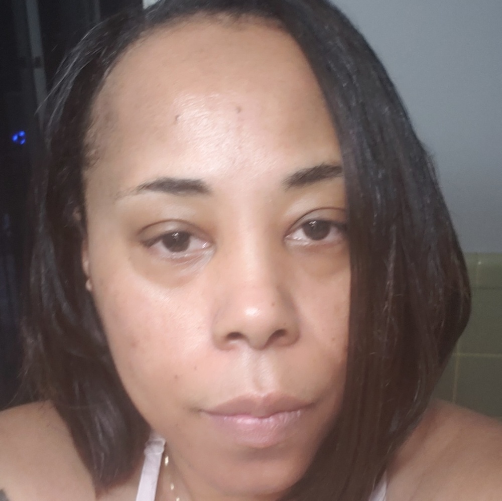 Meet your Posher, Damika